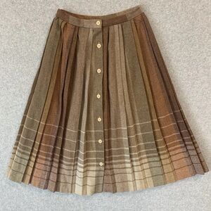 Vintage 1970’s Pleated Brown Plaid Skirt Russ Togs Inc. Size 7/8 Union Made USA